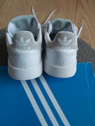 Naujos vasaros kolekcijos,odiniai Adidas kedukai