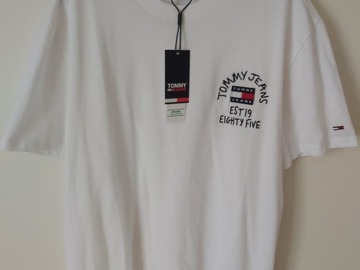 Parduoda: Nauji,originalus Tommy Jeans marskineliai M/L