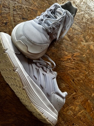 Adidas batai