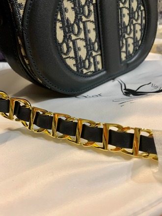 Dior CD signature rankinė (orginali su defektu) 