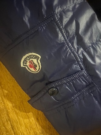 Moncler striuke