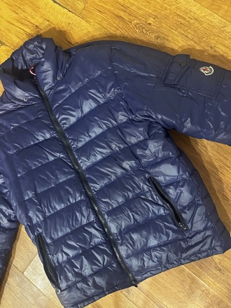 Moncler striuke