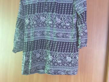 Parduoda: Trikotažinė palaidinė 
