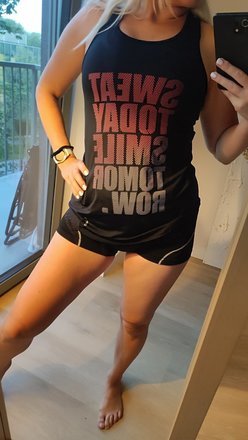 Sportinė palaidinė "Sweat today smile tomorrow"