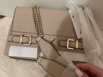 For sale: Rankinė guess