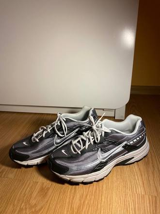 Nike Avalynė Vyrams Nike Initiator Black Grey