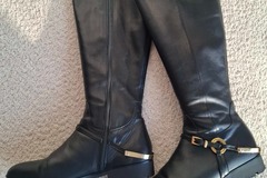 Parduoda: Ilgaauliai Albano batai