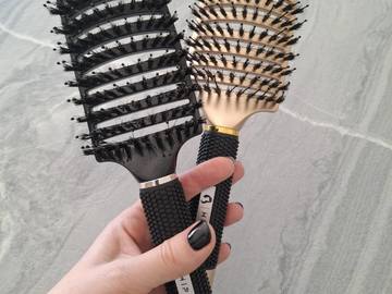 Parduoda: Hippih plaukų šepečiai tausojantys plaukus, 2 vnt.