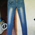 Parduoda: Džinsai su bantukais 