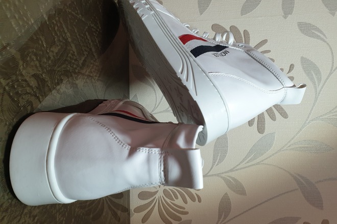 Laisvalaikio batai moncler