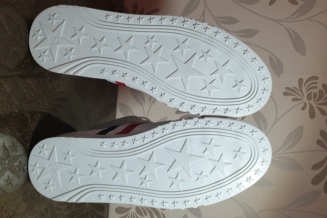 Laisvalaikio batai moncler