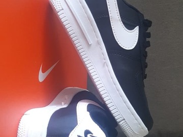 Parduoda: moteriški kedukai nike
