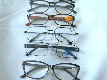 For sale: Akiniai skaitymui