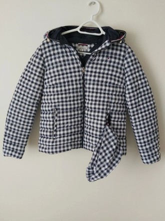 Nauja,originali pukine Tommy Hilfiger striukyte S/M