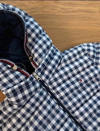 Nauja,originali pukine Tommy Hilfiger striukyte S/M