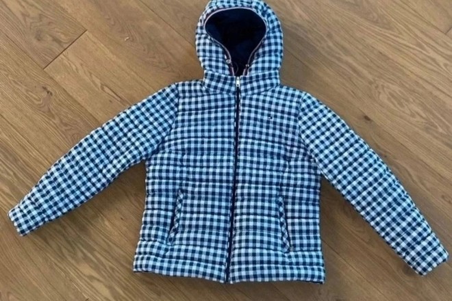 Nauja,originali pukine Tommy Hilfiger striukyte S/M
