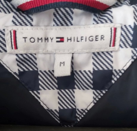 Nauja,originali pukine Tommy Hilfiger striukyte S/M