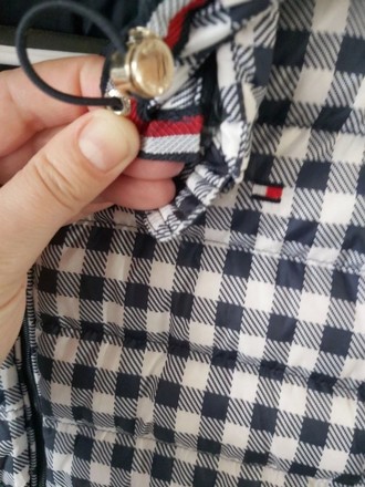 Nauja,originali pukine Tommy Hilfiger striukyte S/M