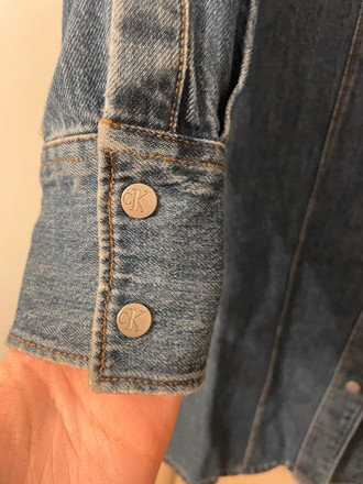 Calvin Klein dzinsine suknele
