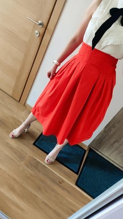 Raudonas Zara sijonas