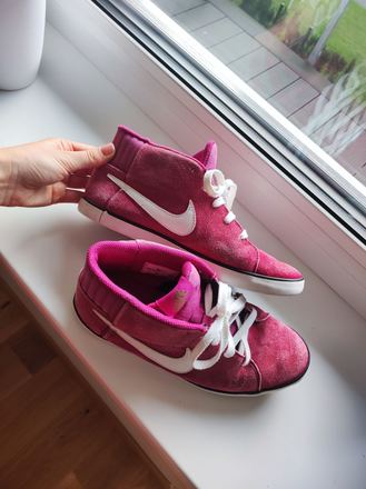 Dėvėti ryškiai rožiniai NIKE Match Mid Sneakers