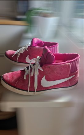 Dėvėti ryškiai rožiniai NIKE Match Mid Sneakers