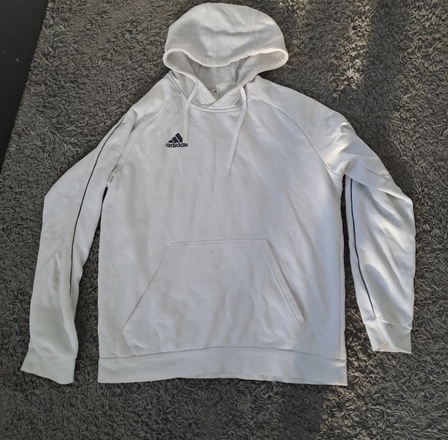 Geros buklės adidas megstinis