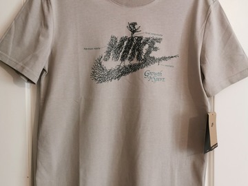 For sale: Nike maikute
