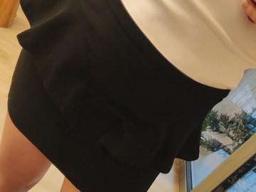 Parduoda: Trumpas juodas Zara sijonėlis