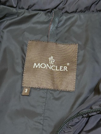 Ruda L dydžio orginali Moncler striukė būklė labai gera