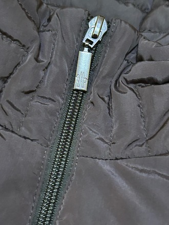 Ruda L dydžio orginali Moncler striukė būklė labai gera
