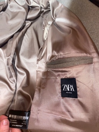 Zara smėlio spalvos vyriškas paltas